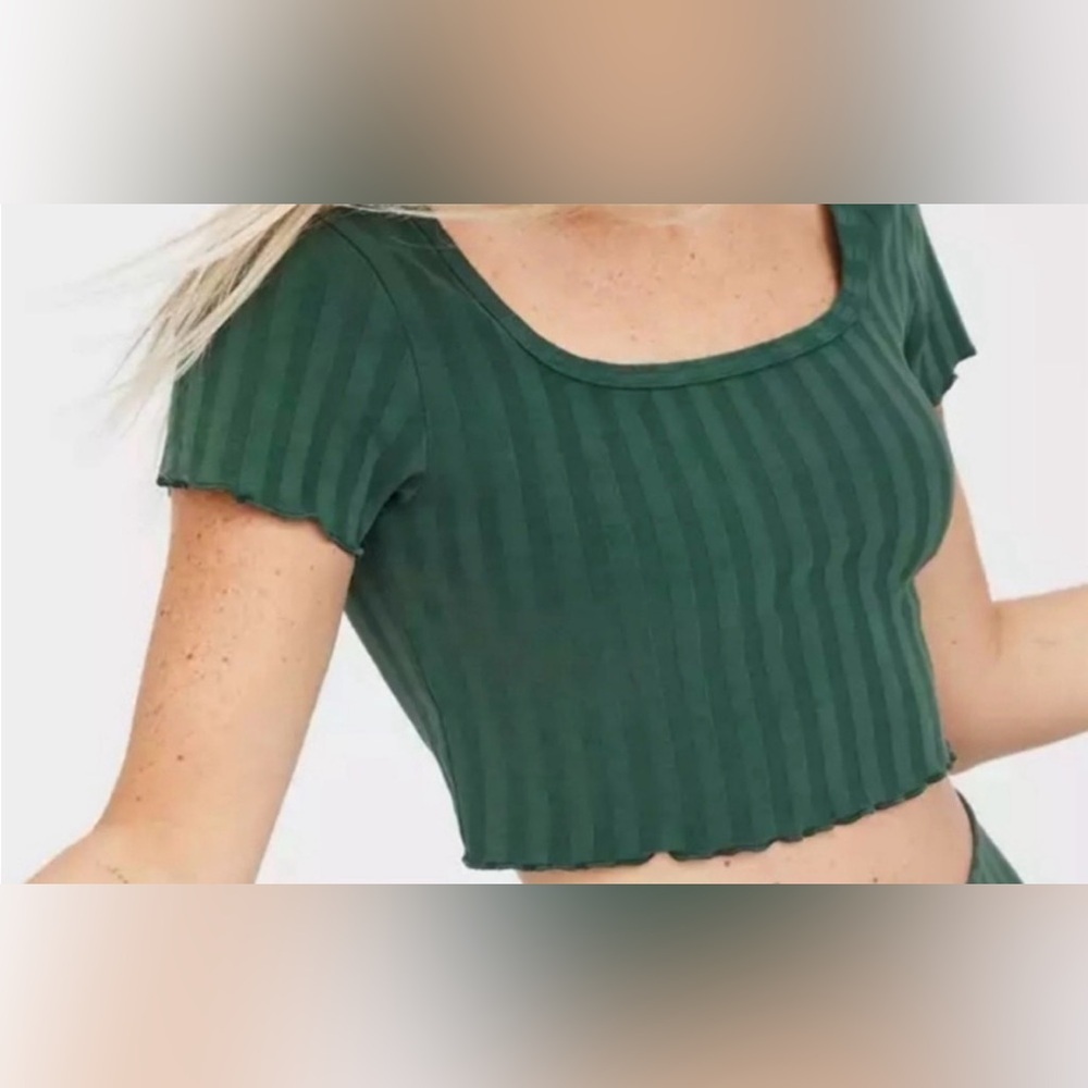 Aerie Offline Green Ribbed Square Neck Crop Top‎ Lettuce Hem